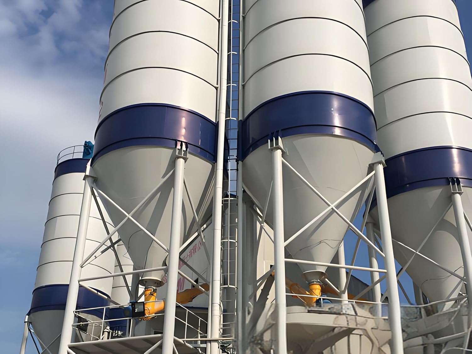 Step-by-step guide for concrete batching plant manufacturer,concrete batching plant pros cons,best concrete mixing plant,buy ready mix concrete plant,stationary concrete batching plant vs mobile,concrete batching plant worth buying - complete tutorial