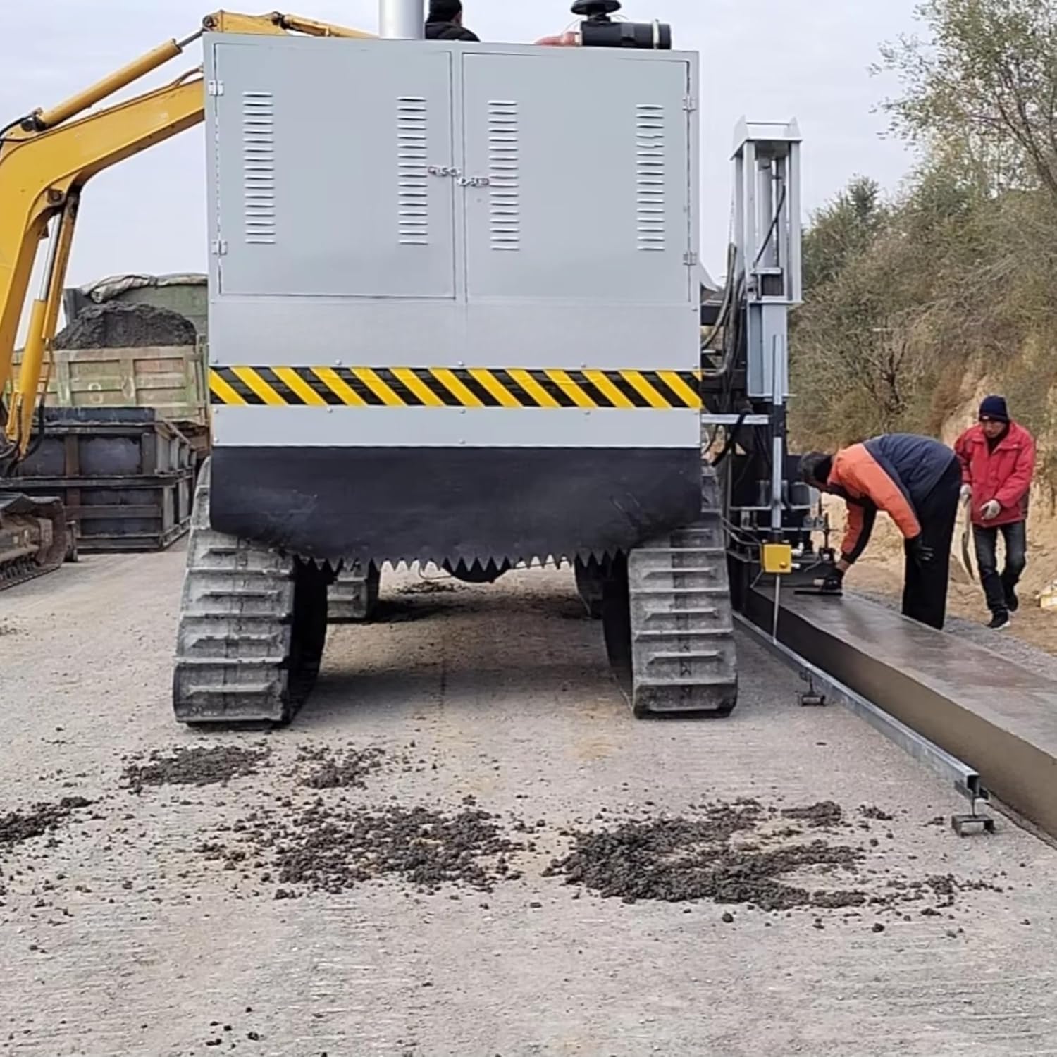 Step-by-step guide for automatic slipform curb paver,best slipform curb paver,slipform curb machine pros cons,how to choose a curb and gutter machine,stringless curb paver worth buying,curb paving equipment comparison - complete tutorial